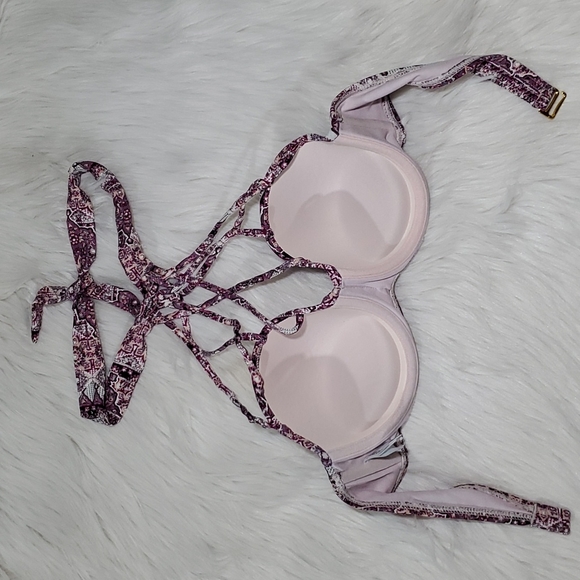 Ambrielle swim top - Picture 7 of 10